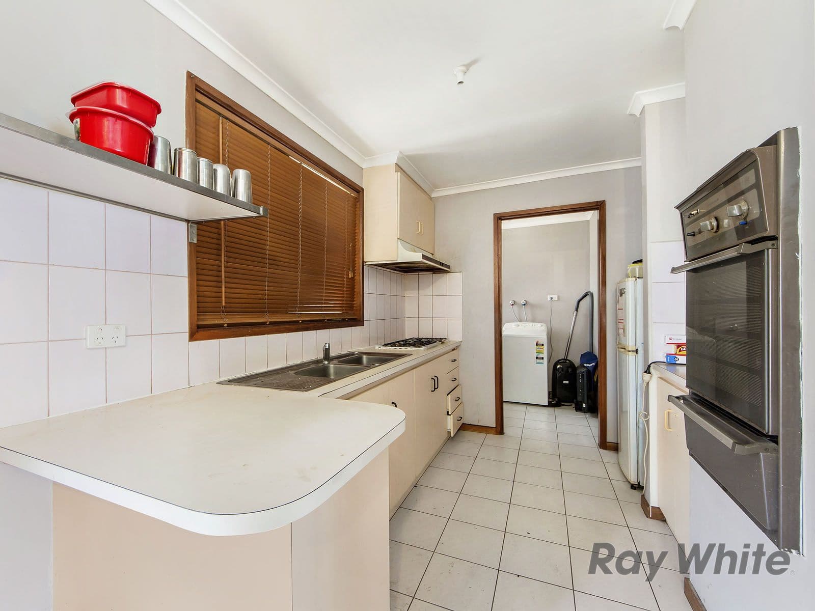 3 Honey Grove, St Albans VIC 3021, St Albans - Thumbnail 3