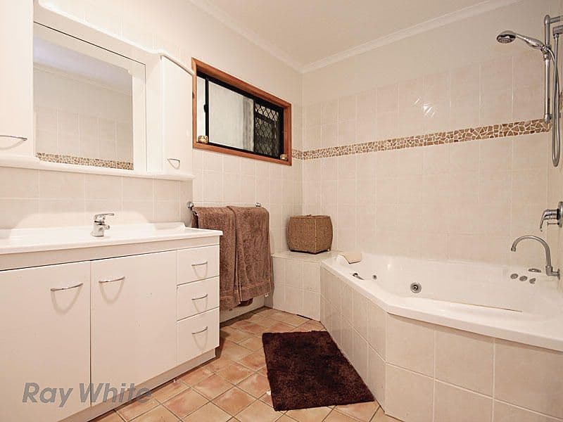 35 Gatwick Street, STAFFORD HEIGHTS QLD 4053, Stafford Heights - Thumbnail 7
