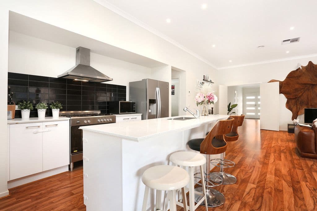 31 Albanvale Drive, Albanvale VIC 3021, Albanvale - Thumbnail 3