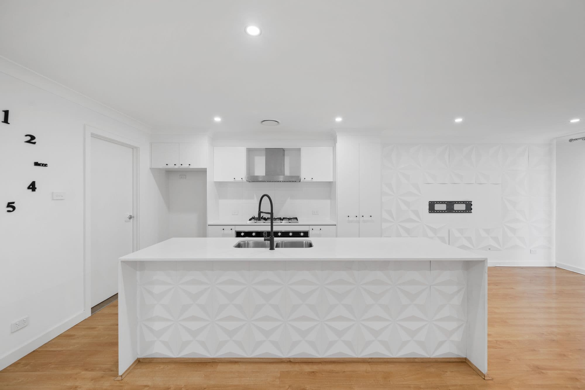 3c Rosemount Drive, Catherine Field NSW 2557, Catherine Field - Thumbnail 2