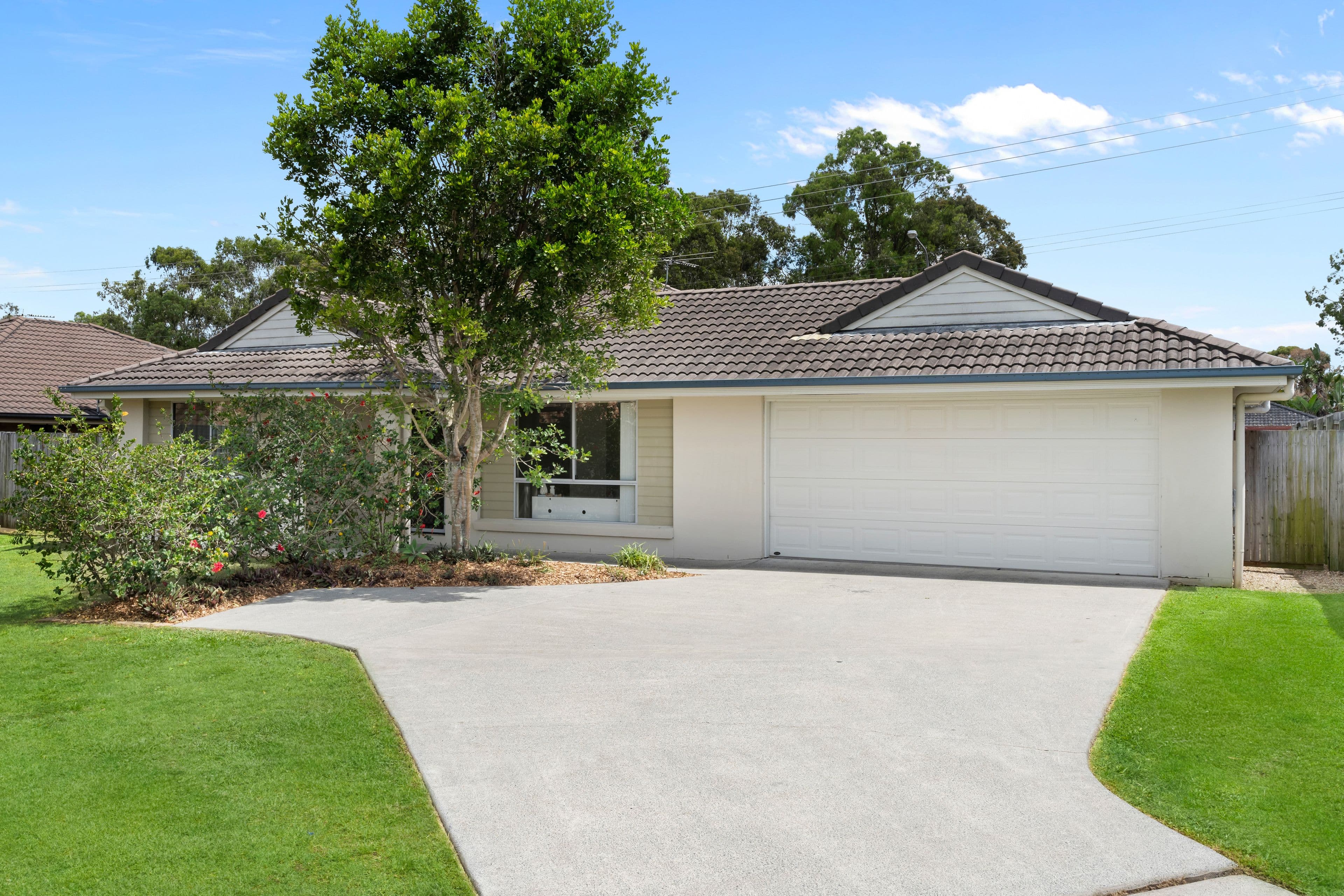 10 Somerwil Crescent, Bellbird Park QLD 4300, Bellbird Park - Thumbnail 2