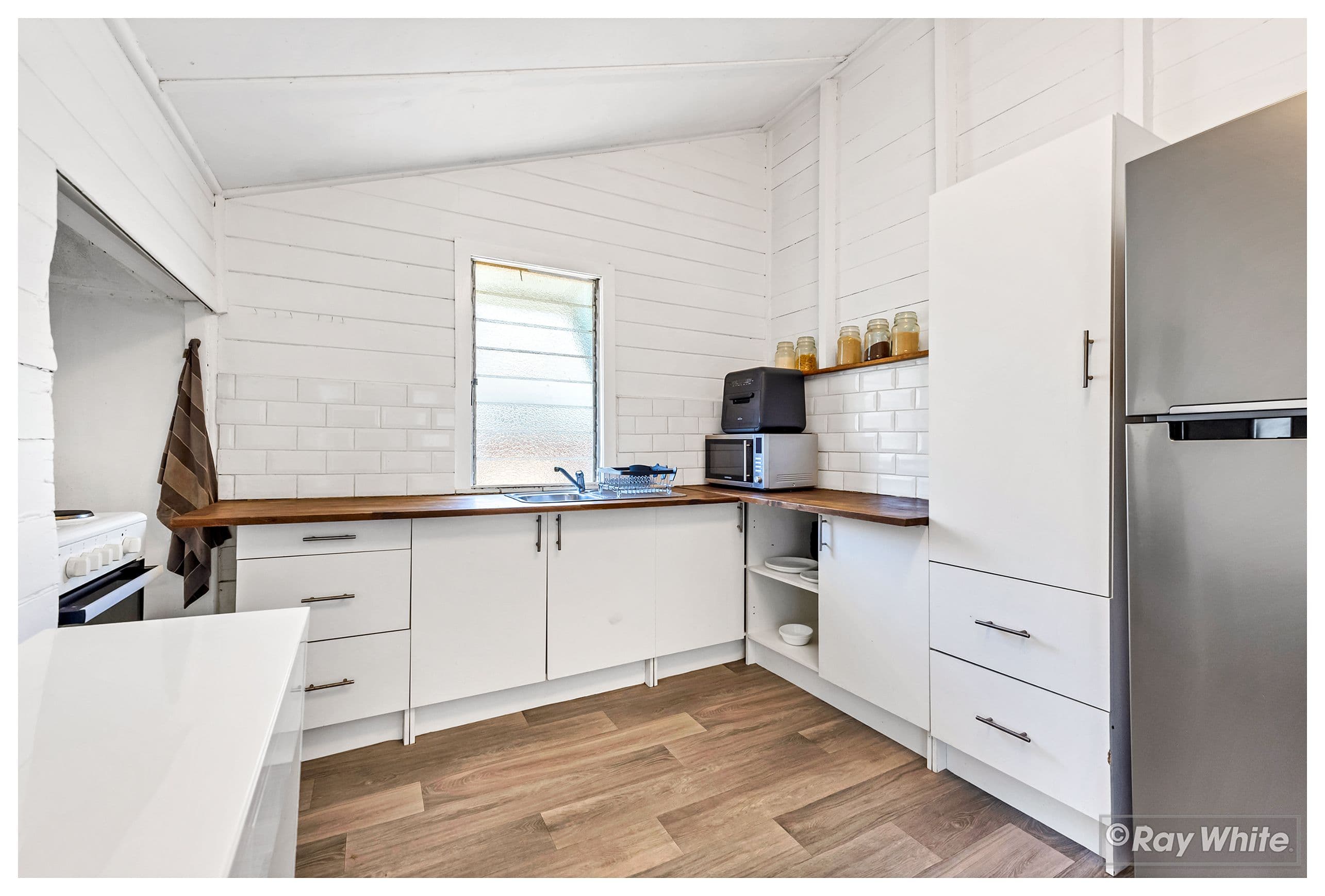 458 Bolsover Street, Depot Hill QLD 4700, Depot Hill - Thumbnail 3
