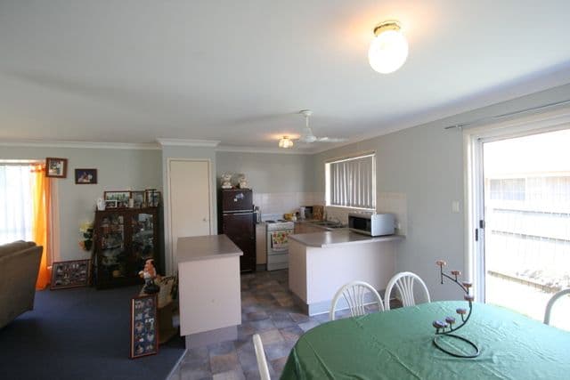 30  Bernadette Crescent, ROSEWOOD QLD 4340, Rosewood - Thumbnail 2