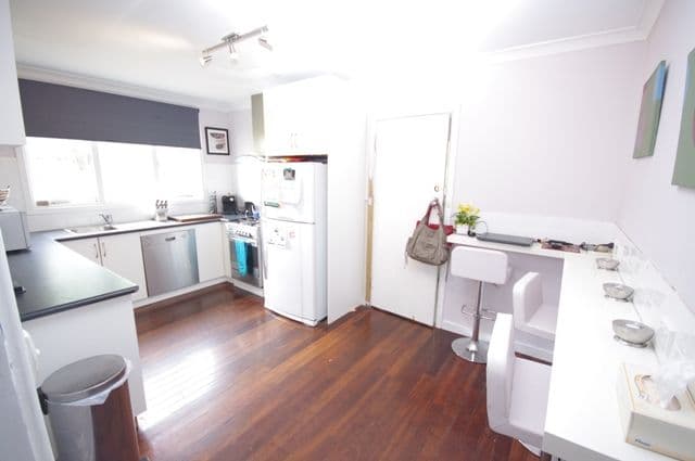 28 Bendix Way, GIRRAWHEEN WA 6064, Girrawheen - Thumbnail 2