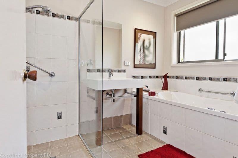 71 Lindhill Avenue, GEILSTON BAY TAS 7015, Geilston Bay - Thumbnail 4