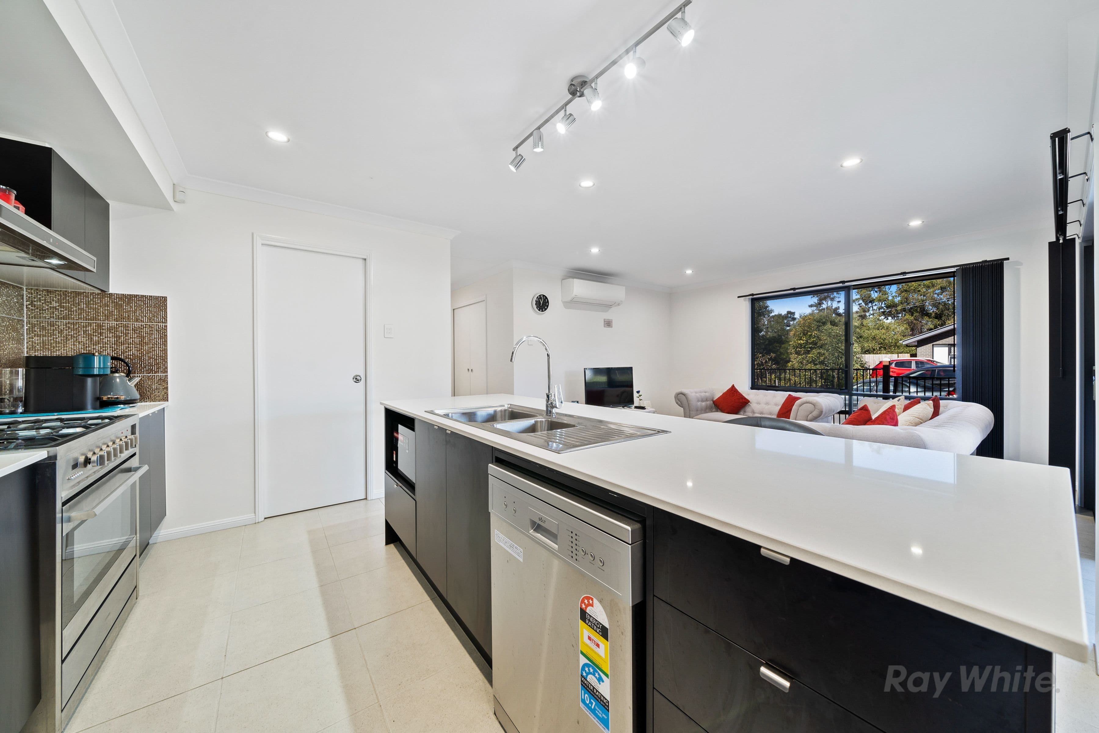 12 Silkwood Circuit, Park Ridge QLD 4125, Park Ridge - Thumbnail 4