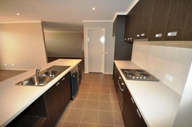 13 Sherry Court, BANNOCKBURN VIC 3331, Bannockburn - Thumbnail 5