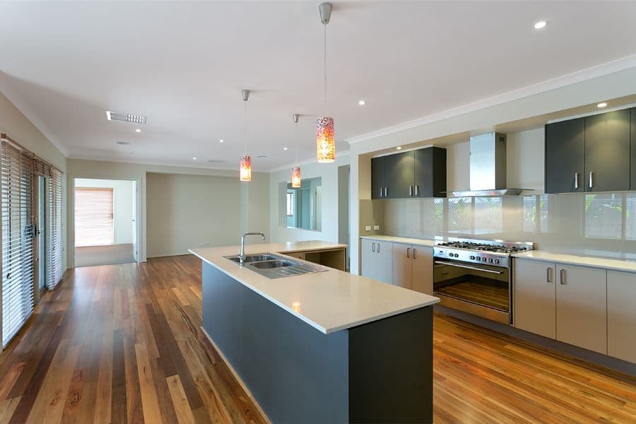 5 Clunes Way, EYNESBURY VIC 3338, Eynesbury - Thumbnail 2