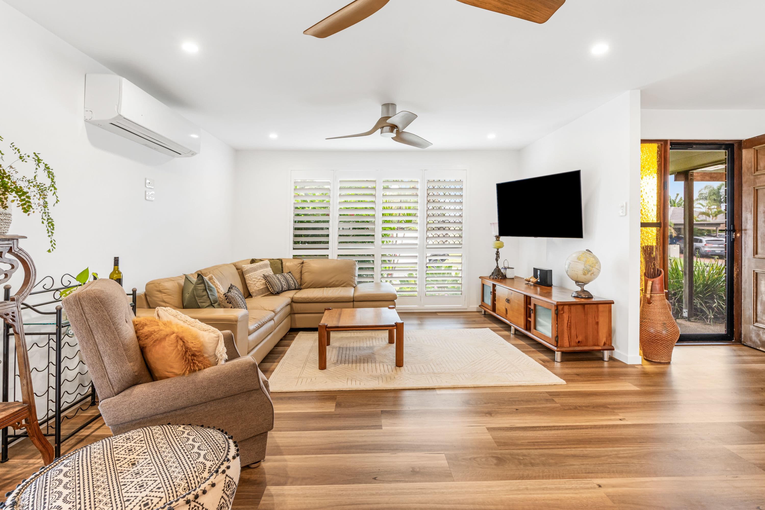 17 Wayfarer Avenue, Mermaid Waters QLD 4218, Mermaid Waters - Thumbnail 6