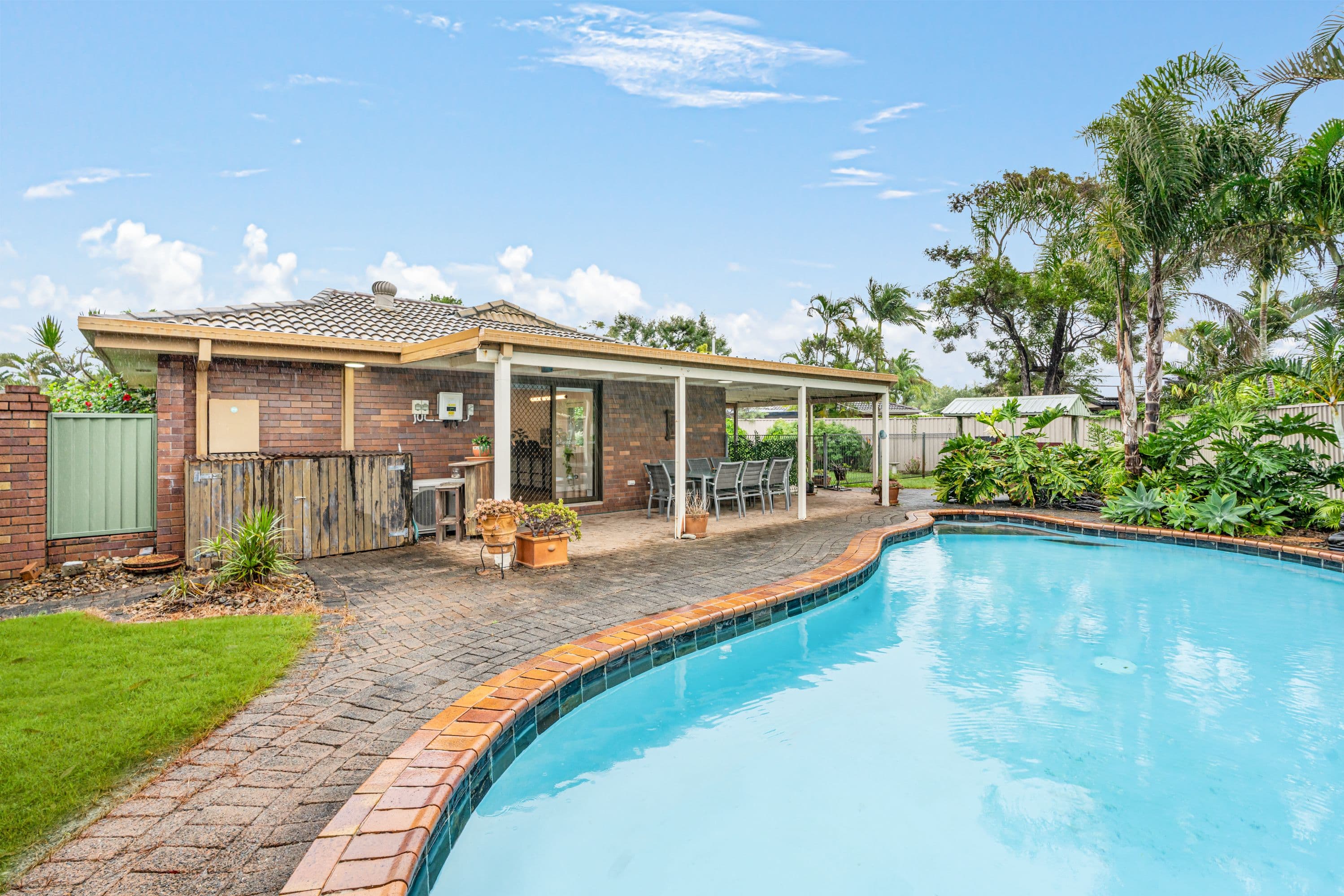 17 Wayfarer Avenue, Mermaid Waters QLD 4218, Mermaid Waters - Thumbnail 7