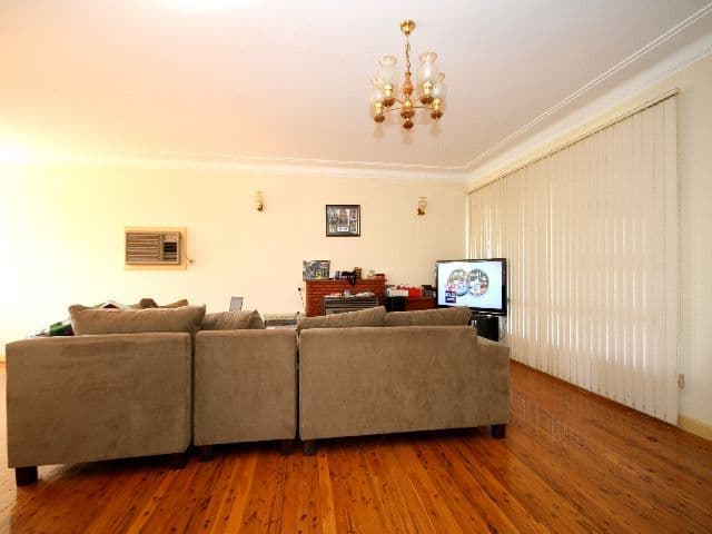 15 Dalton Avenue, CONDELL PARK NSW 2200, Condell Park - Thumbnail 3