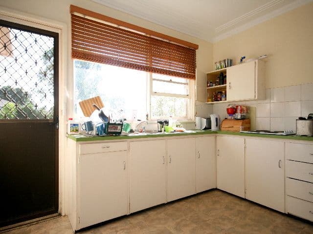 15 Dalton Avenue, CONDELL PARK NSW 2200, Condell Park - Thumbnail 5