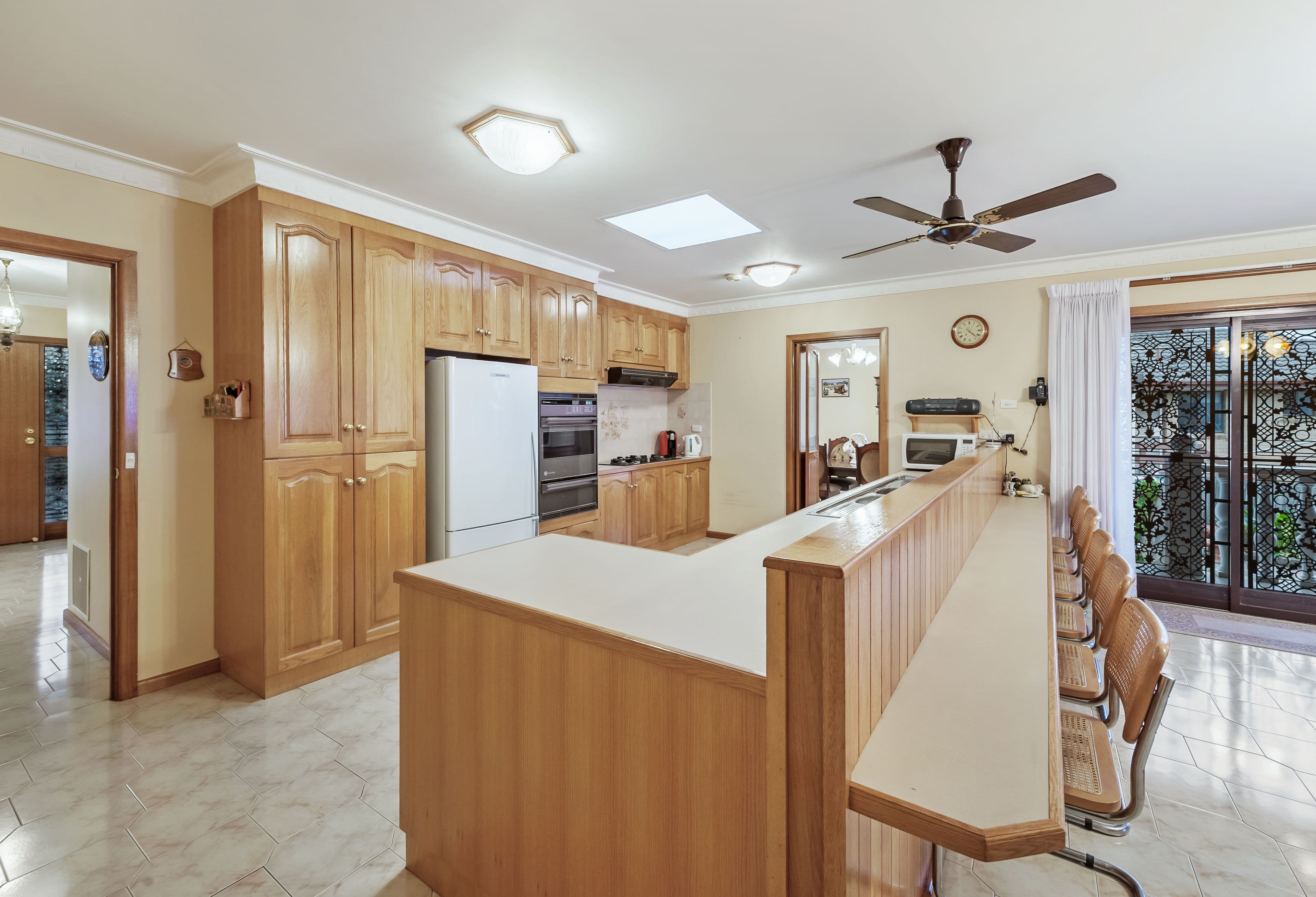 9 Tamara Court, Thomastown VIC 3074, Thomastown - Thumbnail 2