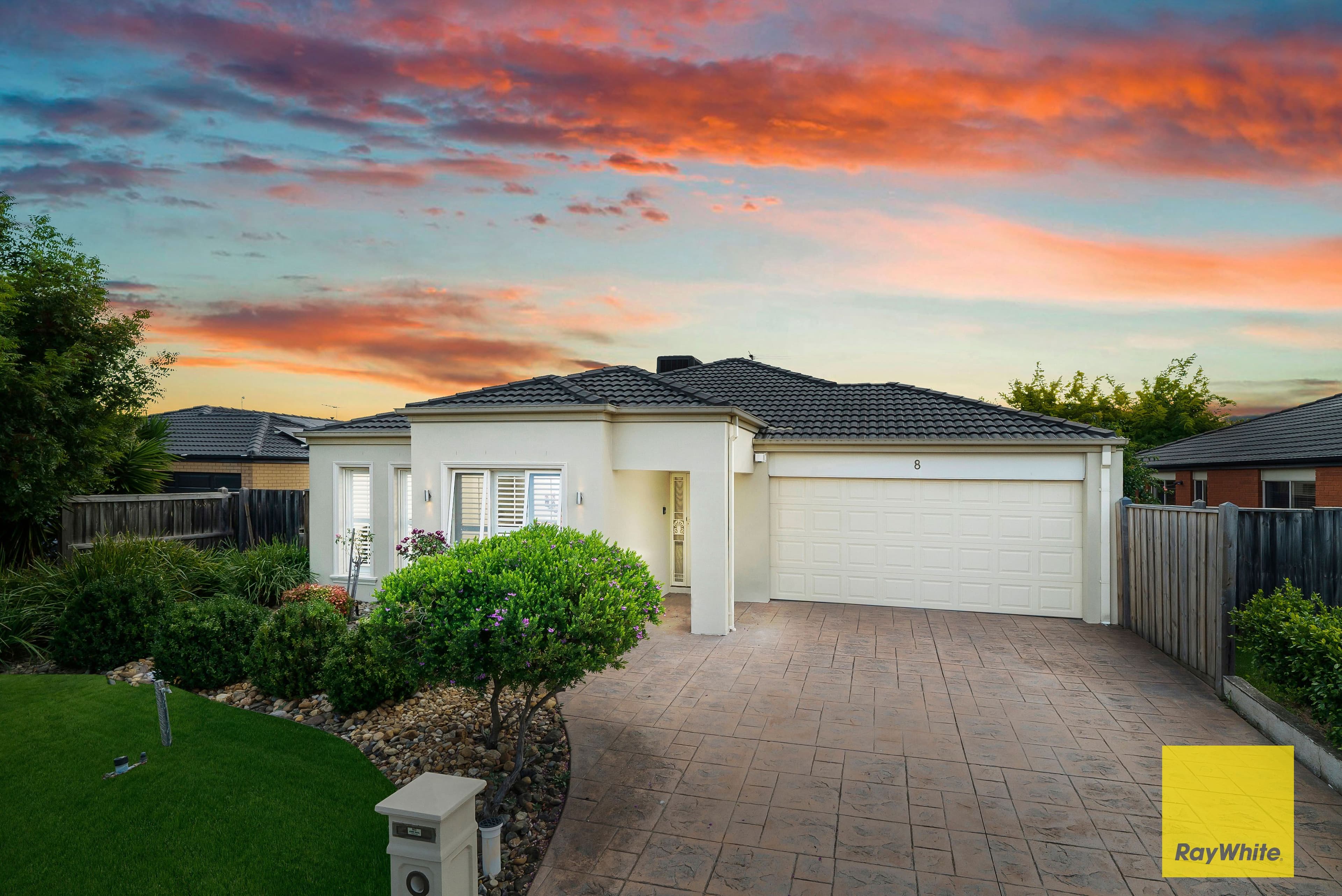 8 Admiral Court, Tarneit VIC 3029, Tarneit - Thumbnail 2