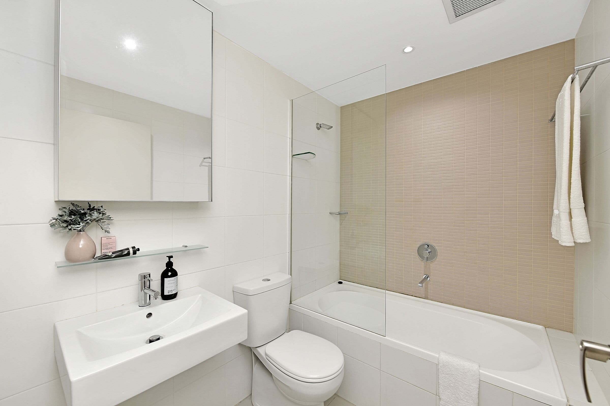 4 Lewis Avenue, Rhodes NSW 2138, Rhodes - Thumbnail 7