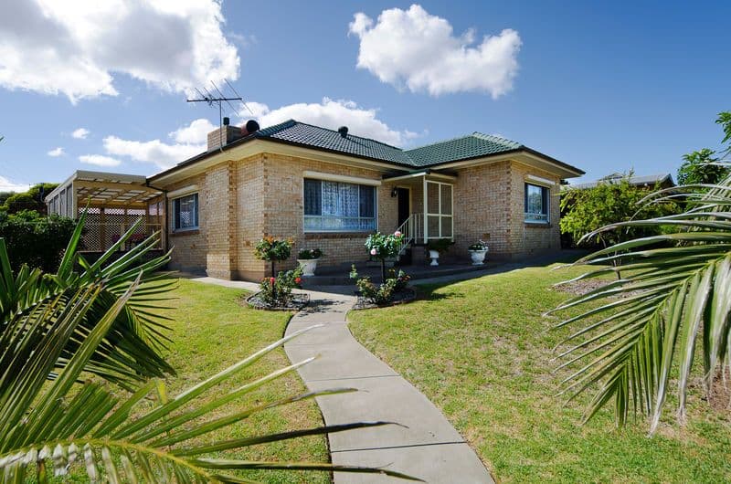 21 Seavista Grove, CHRISTIES BEACH SA 5165, Christies Beach - Thumbnail 2