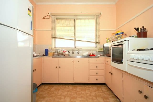 13 Sunny Crescent, PUNCHBOWL NSW 2196, Punchbowl - Thumbnail 2