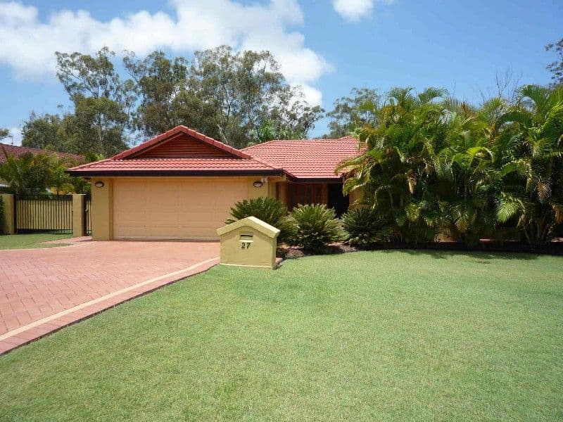 27 Petworth Court, ARUNDEL QLD 4214, Arundel - Image 1