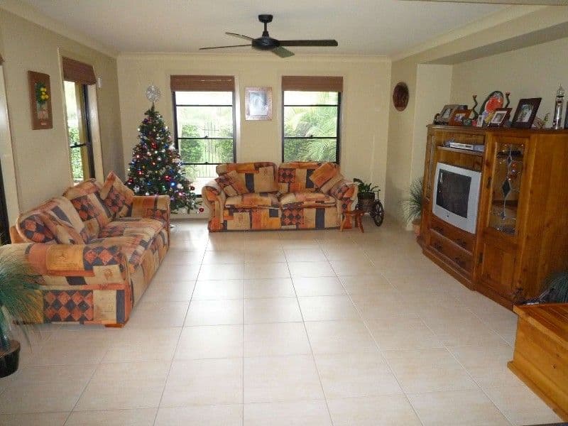 27 Petworth Court, ARUNDEL QLD 4214, Arundel - Thumbnail 8
