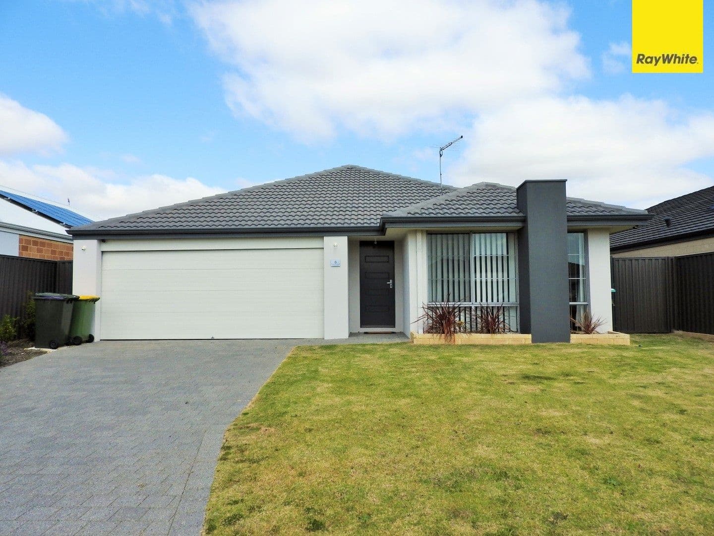 6 Edinburgh Road, Seville Grove WA 6112, Seville Grove - Image 1