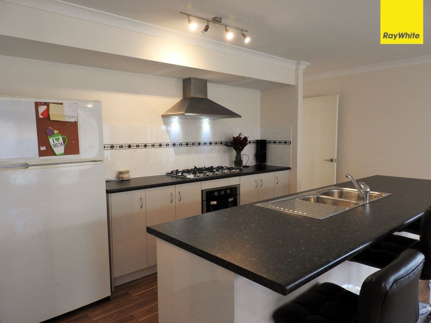 6 Edinburgh Road, Seville Grove WA 6112, Seville Grove - Thumbnail 3
