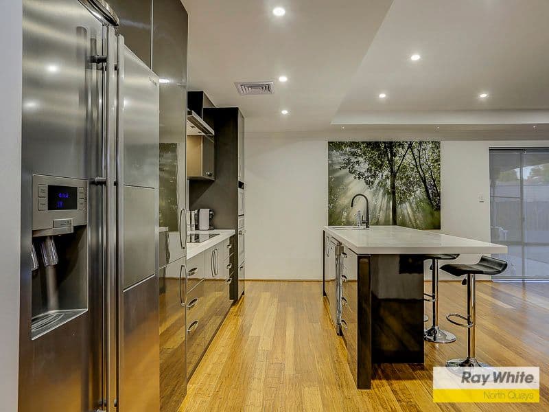 11 Garnkirk Road, Greenwood WA 6024, Greenwood - Thumbnail 2