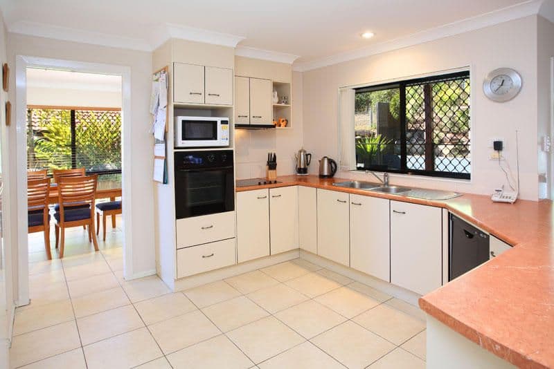 58 Waterford Place, BRIDGEMAN DOWNS QLD 4035, Bridgeman Downs - Thumbnail 2