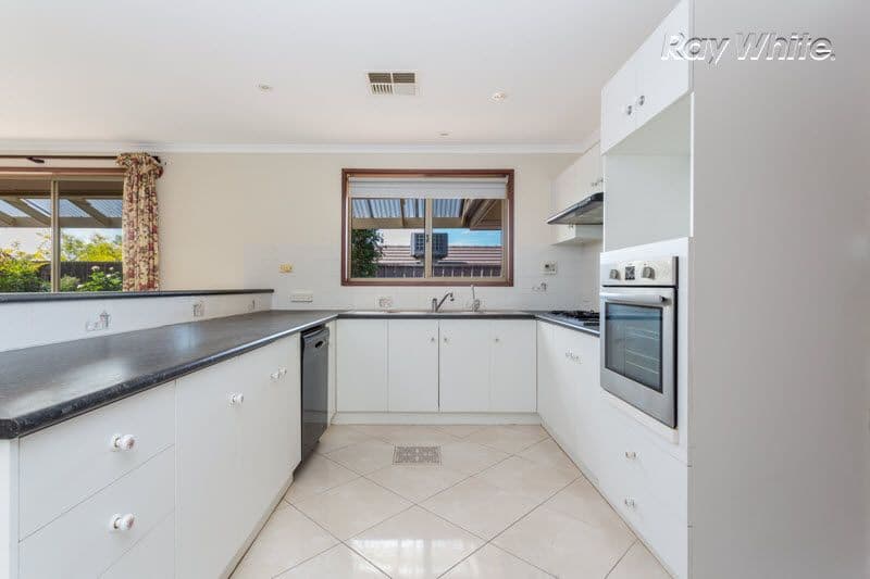 4 Coulson Court, Greenwith SA 5125, Greenwith - Thumbnail 2