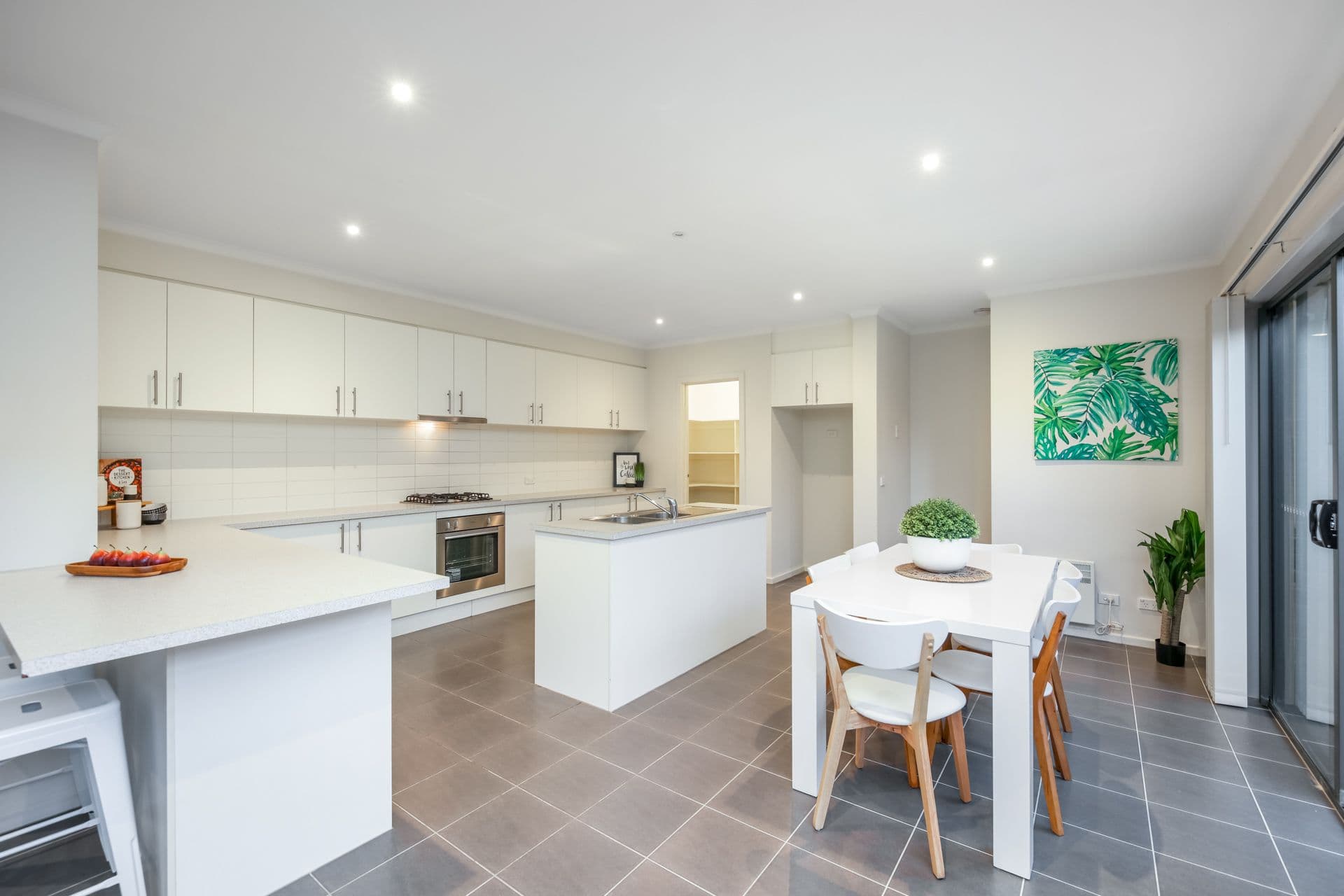 34 Steven Street, Dandenong VIC 3175, Dandenong - Thumbnail 3