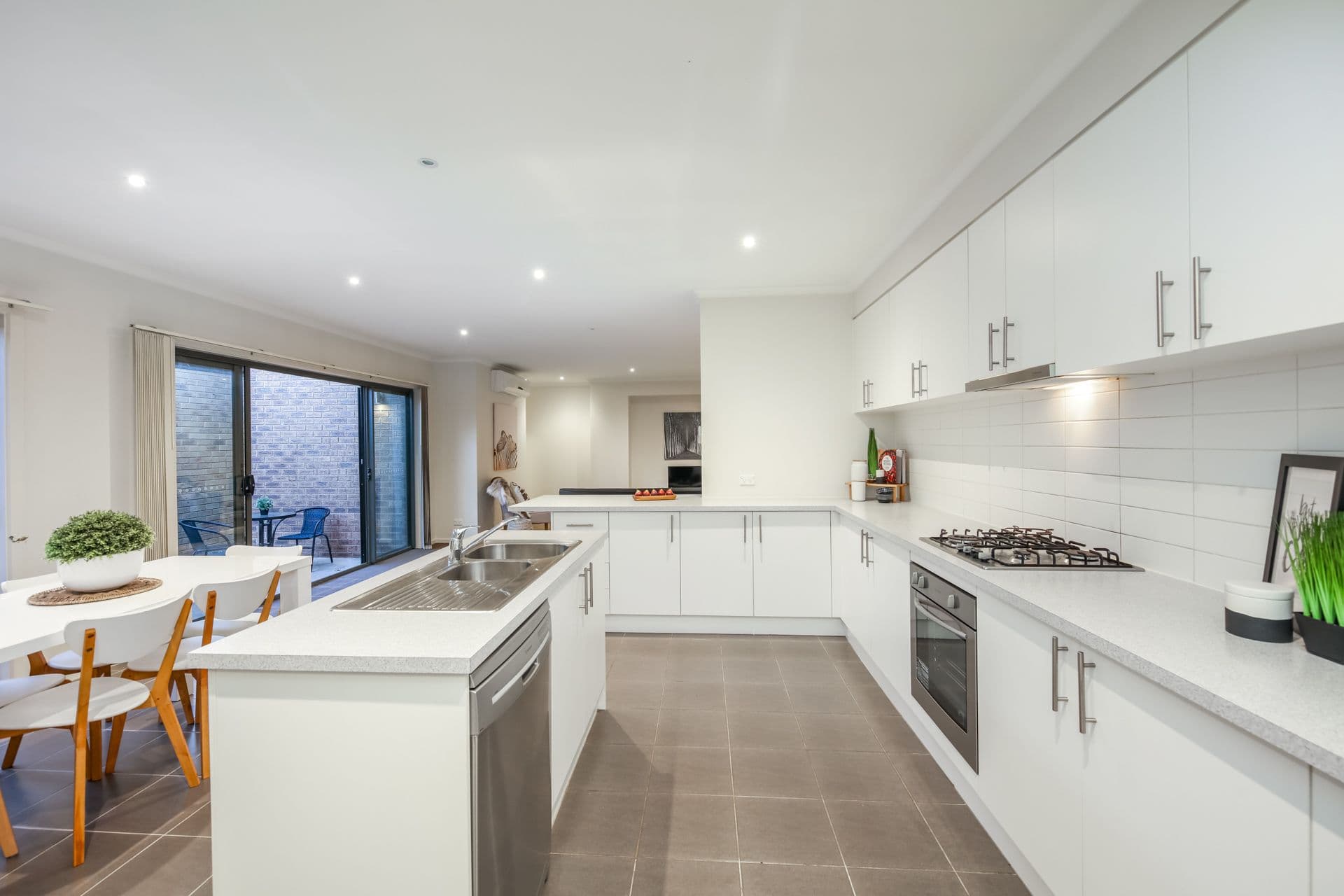 34 Steven Street, Dandenong VIC 3175, Dandenong - Thumbnail 4