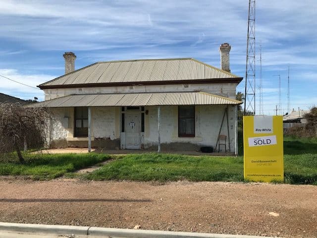 24 Hallett Street, Kadina SA 5554, Kadina - Image 1