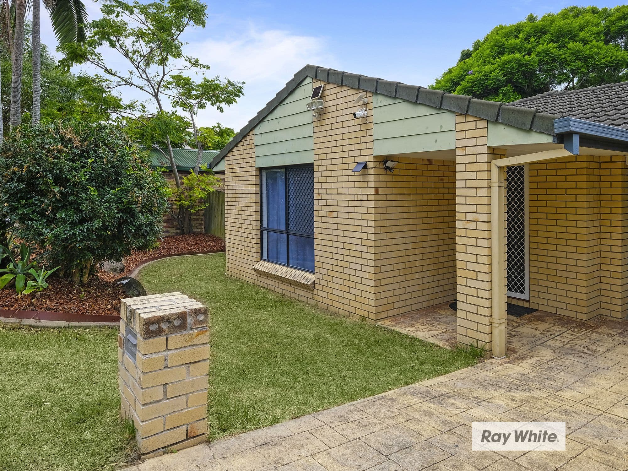 12 ORNATA Place, Forest Lake QLD 4078, Forest Lake - Thumbnail 2
