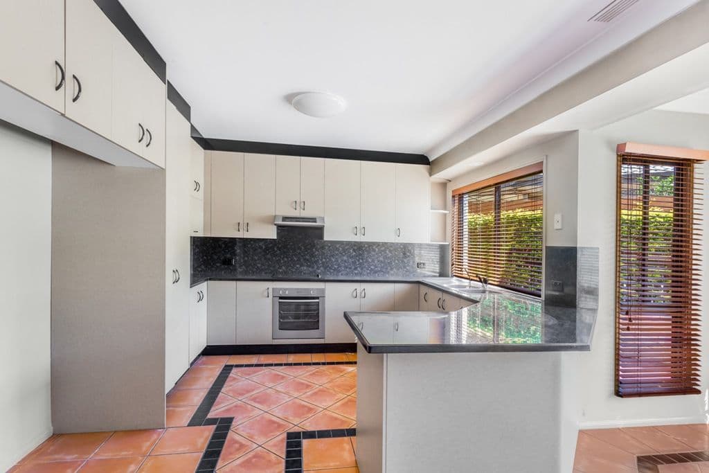 17 Waterford Place, Bridgeman Downs QLD 4035, Bridgeman Downs - Thumbnail 2