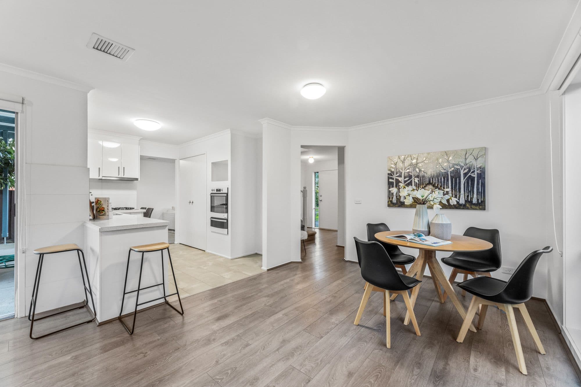 24 Elmwood Crescent, Glen Waverley VIC 3150, Glen Waverley - Thumbnail 4