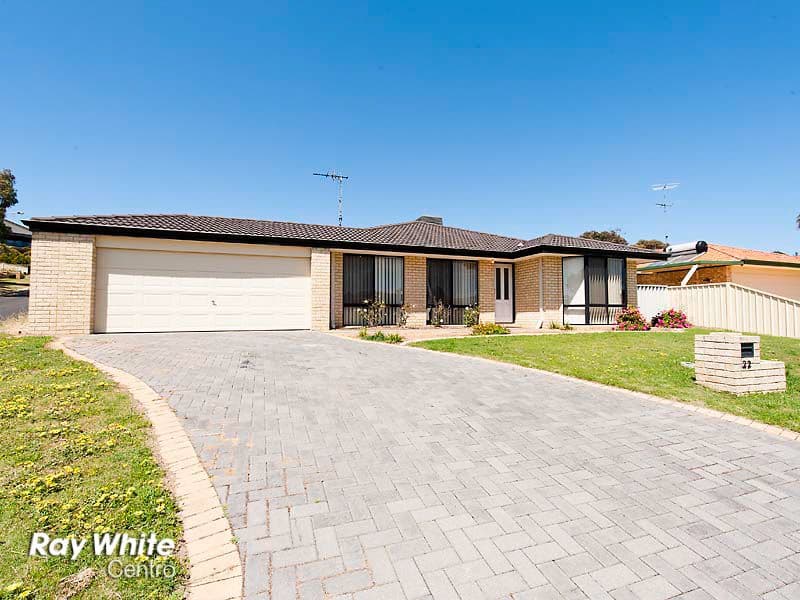22 Tamarisk Drive, HALLS HEAD WA 6210, Halls Head - Thumbnail 2