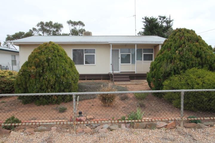 4 Pearce Crescent, Cleve SA 5640, Cleve - Image 1