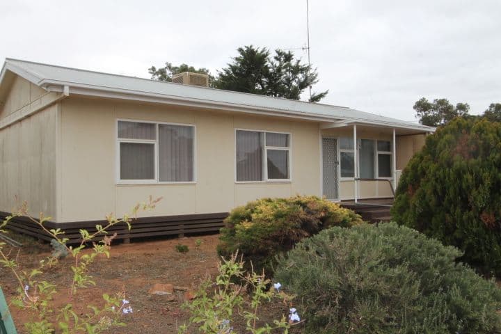 4 Pearce Crescent, Cleve SA 5640, Cleve - Thumbnail 2