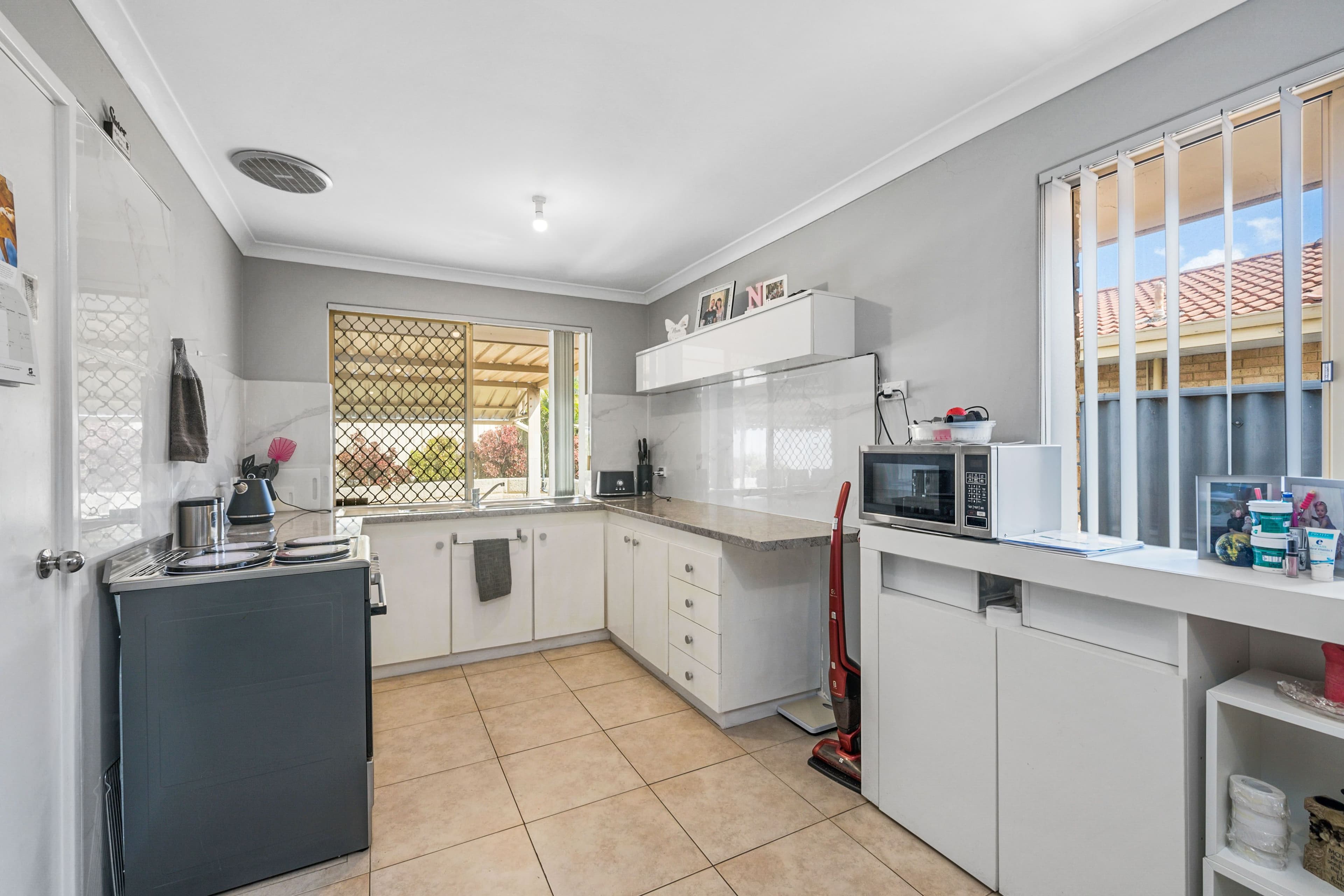 15B Ader Court, Marangaroo WA 6064, Marangaroo - Thumbnail 8