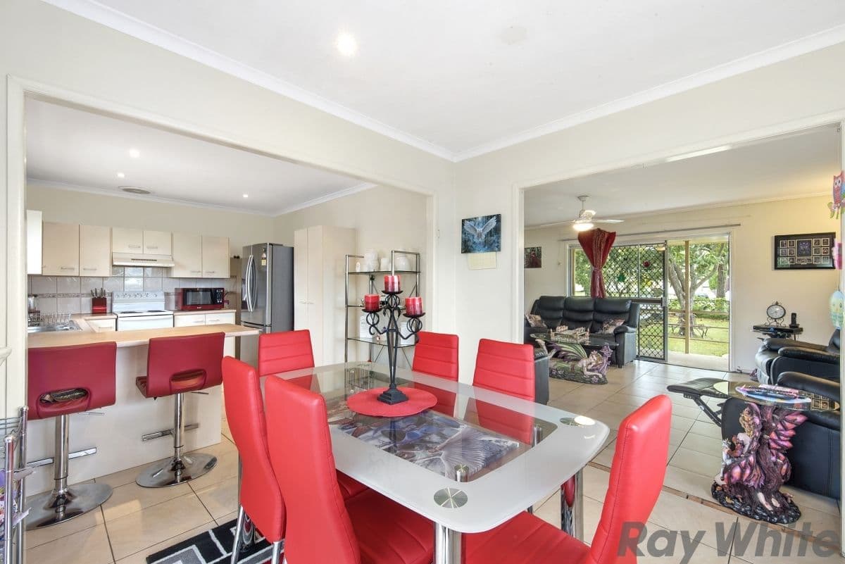 11 Bonton Avenue, Deception Bay QLD 4508, Deception Bay - Thumbnail 2