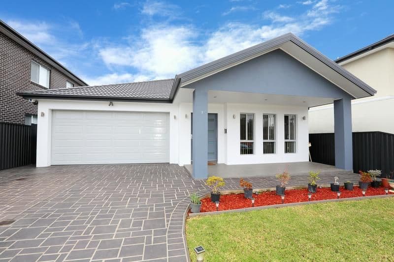 7 Bryant Avenue, MIDDLETON GRANGE NSW 2171, Middleton Grange - Image 1