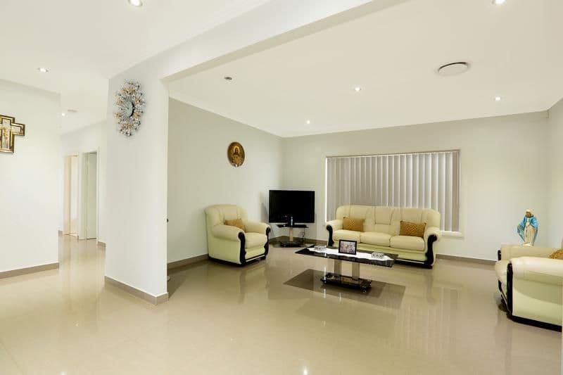 7 Bryant Avenue, MIDDLETON GRANGE NSW 2171, Middleton Grange - Thumbnail 2