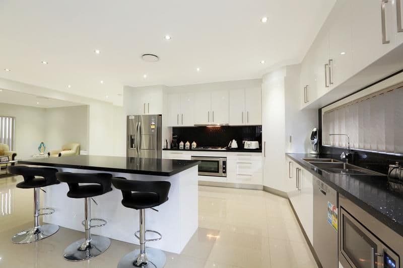 7 Bryant Avenue, MIDDLETON GRANGE NSW 2171, Middleton Grange - Thumbnail 4