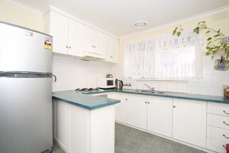 6 Noola Close, NOBLE PARK VIC 3174, Noble Park - Thumbnail 2