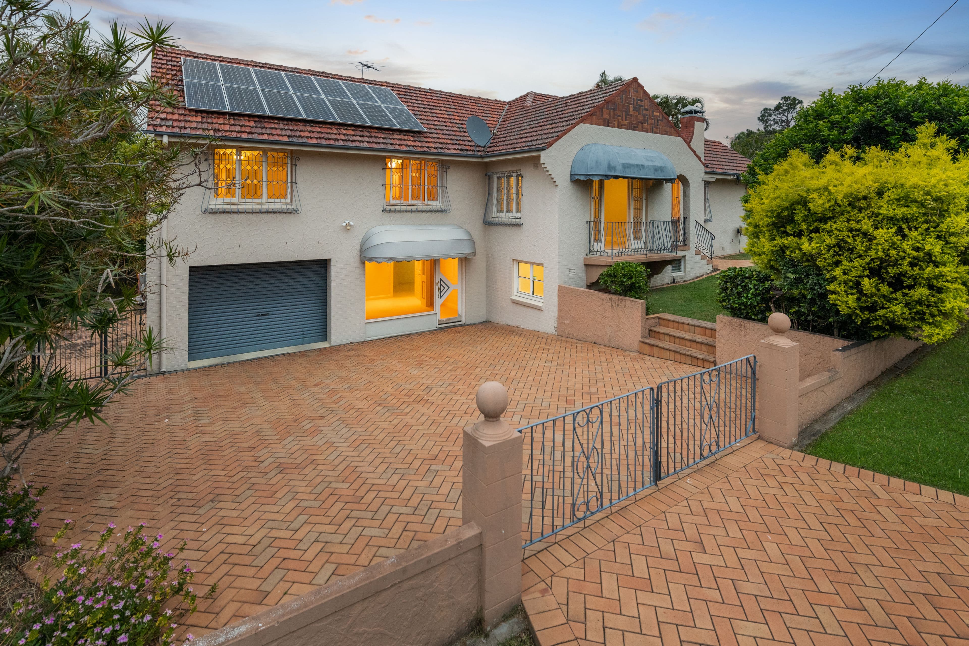 1 Coonara Street, Holland Park QLD 4121, Holland Park - Thumbnail 3