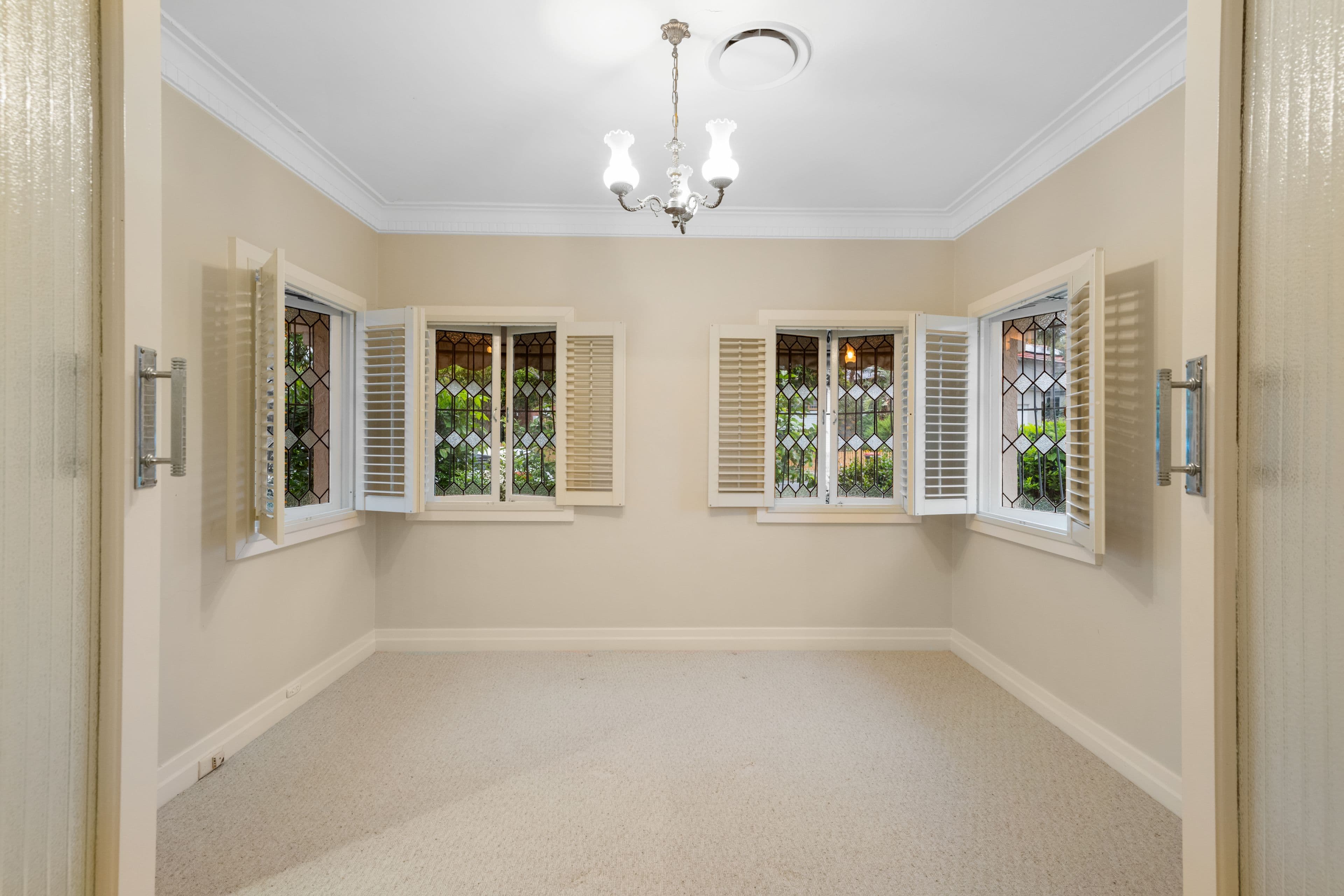 1 Coonara Street, Holland Park QLD 4121, Holland Park - Thumbnail 5