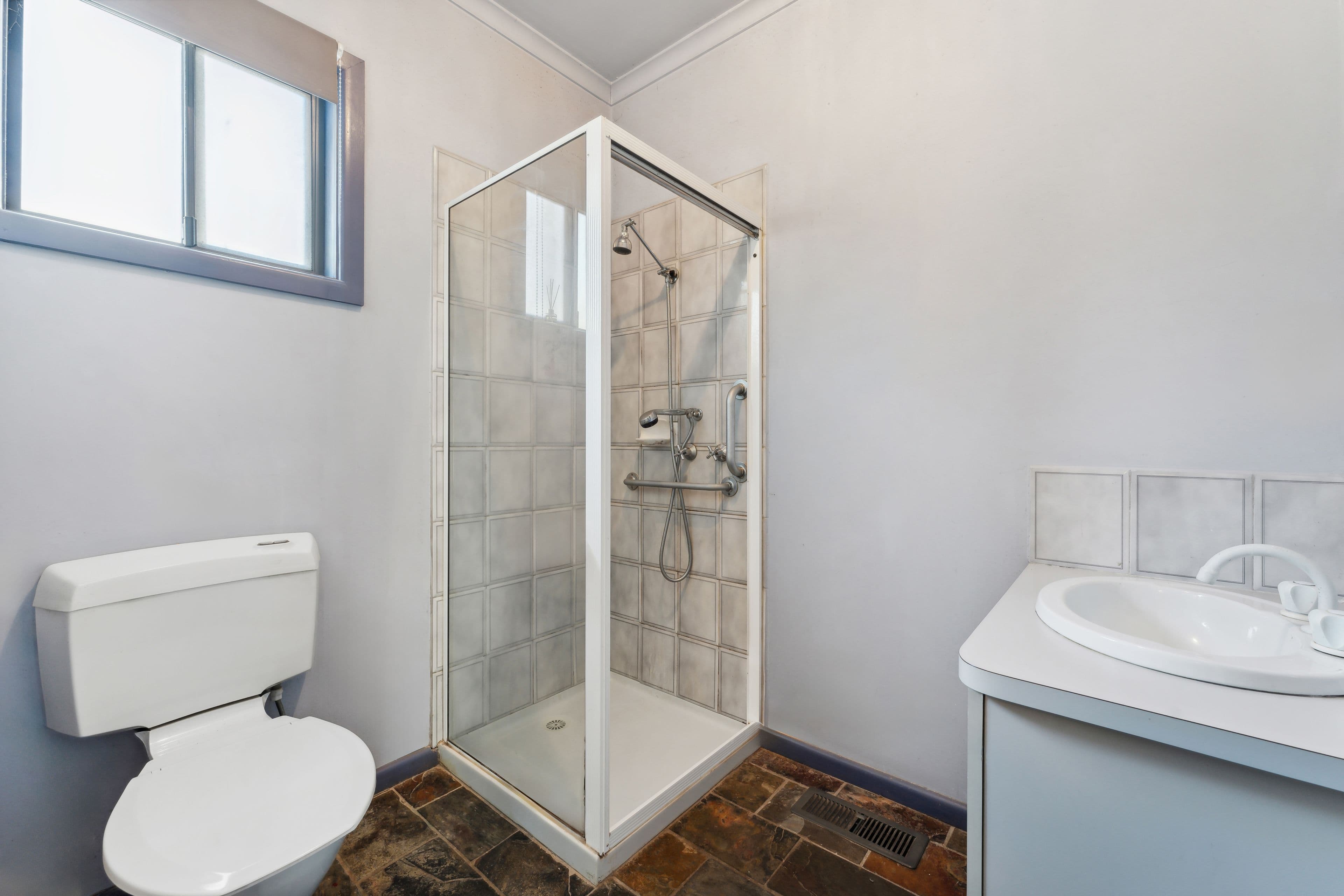 31 Ashton Street, Reservoir VIC 3073, Reservoir - Thumbnail 7