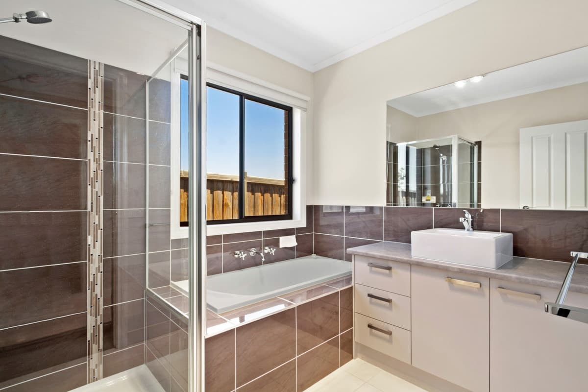 2 Sowerby Road, Morwell VIC 3840, Morwell - Thumbnail 4