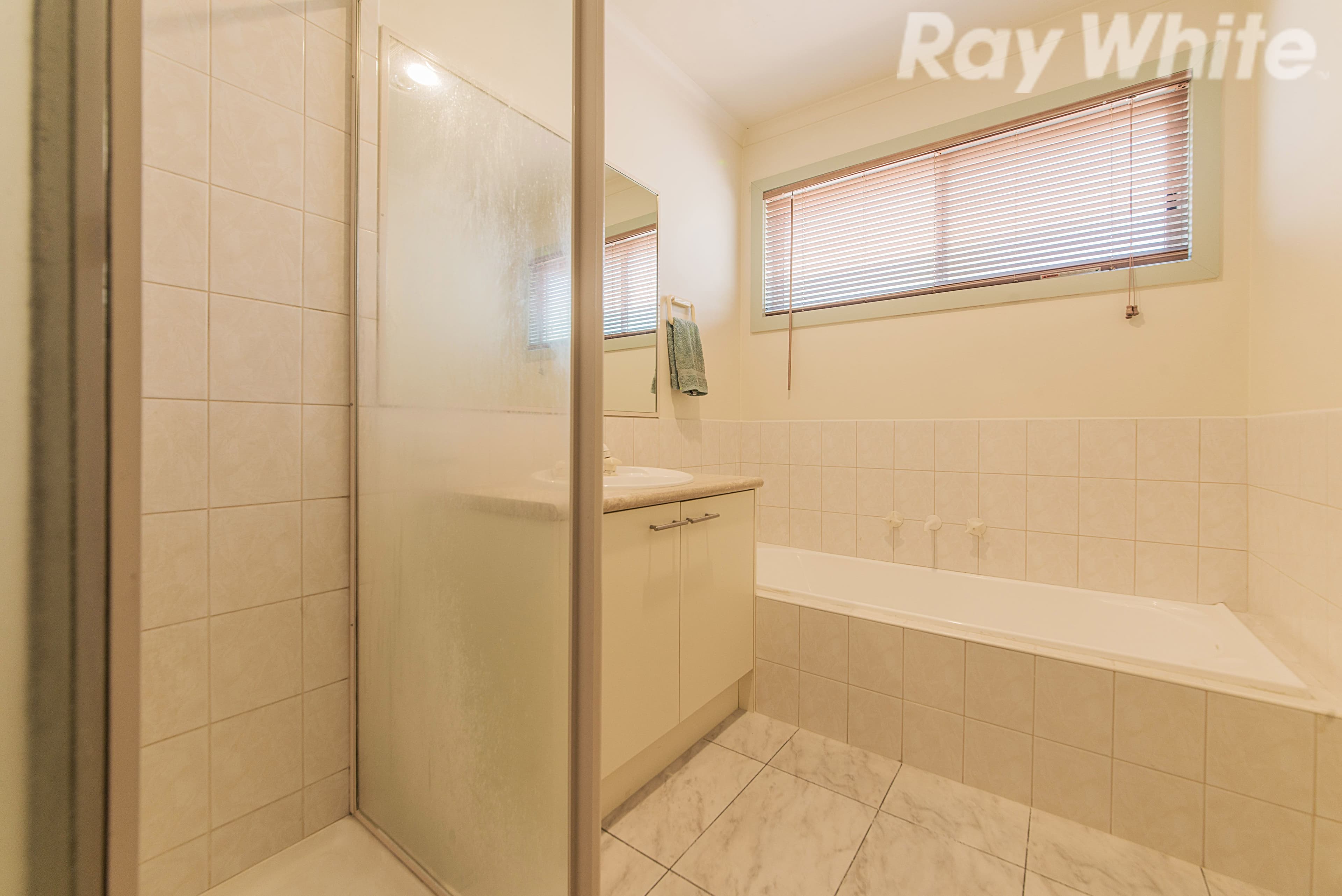 1 Hugh Street, Knoxfield VIC 3180, Knoxfield - Thumbnail 7