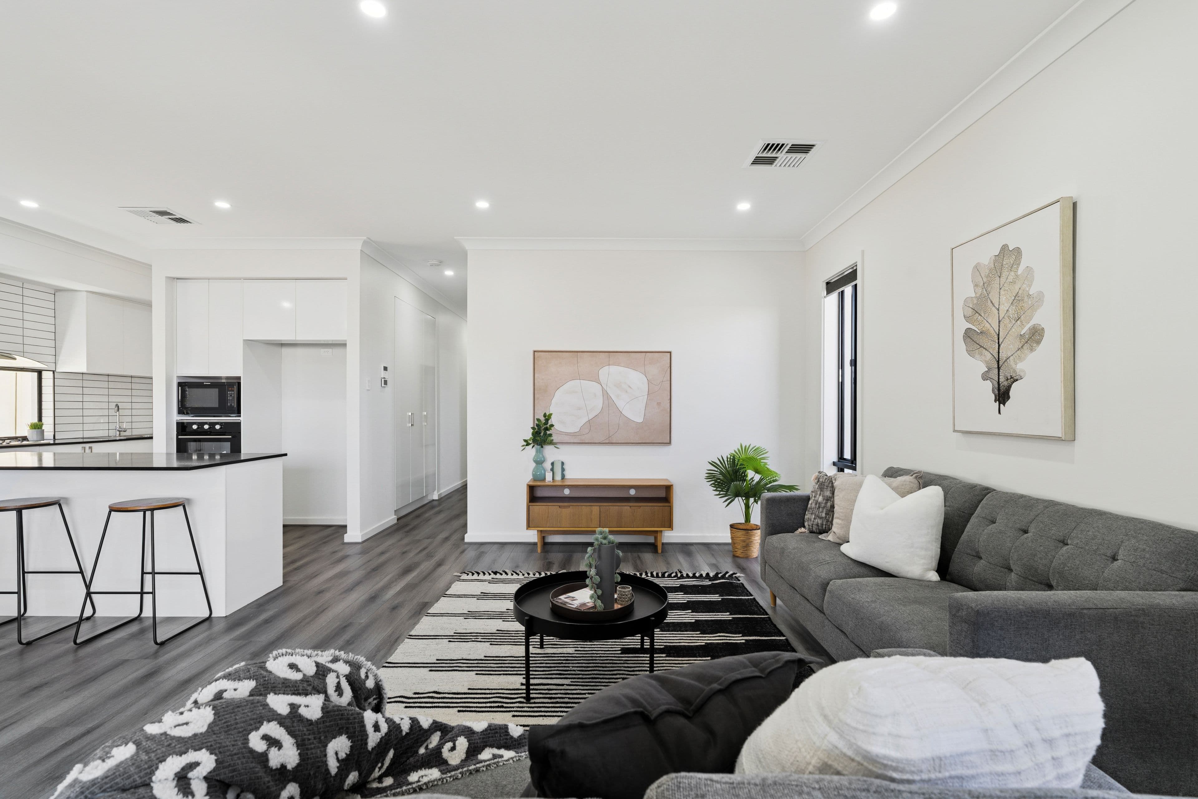 60A Bordeaux Drive, Woodcroft SA 5162, Woodcroft - Thumbnail 3