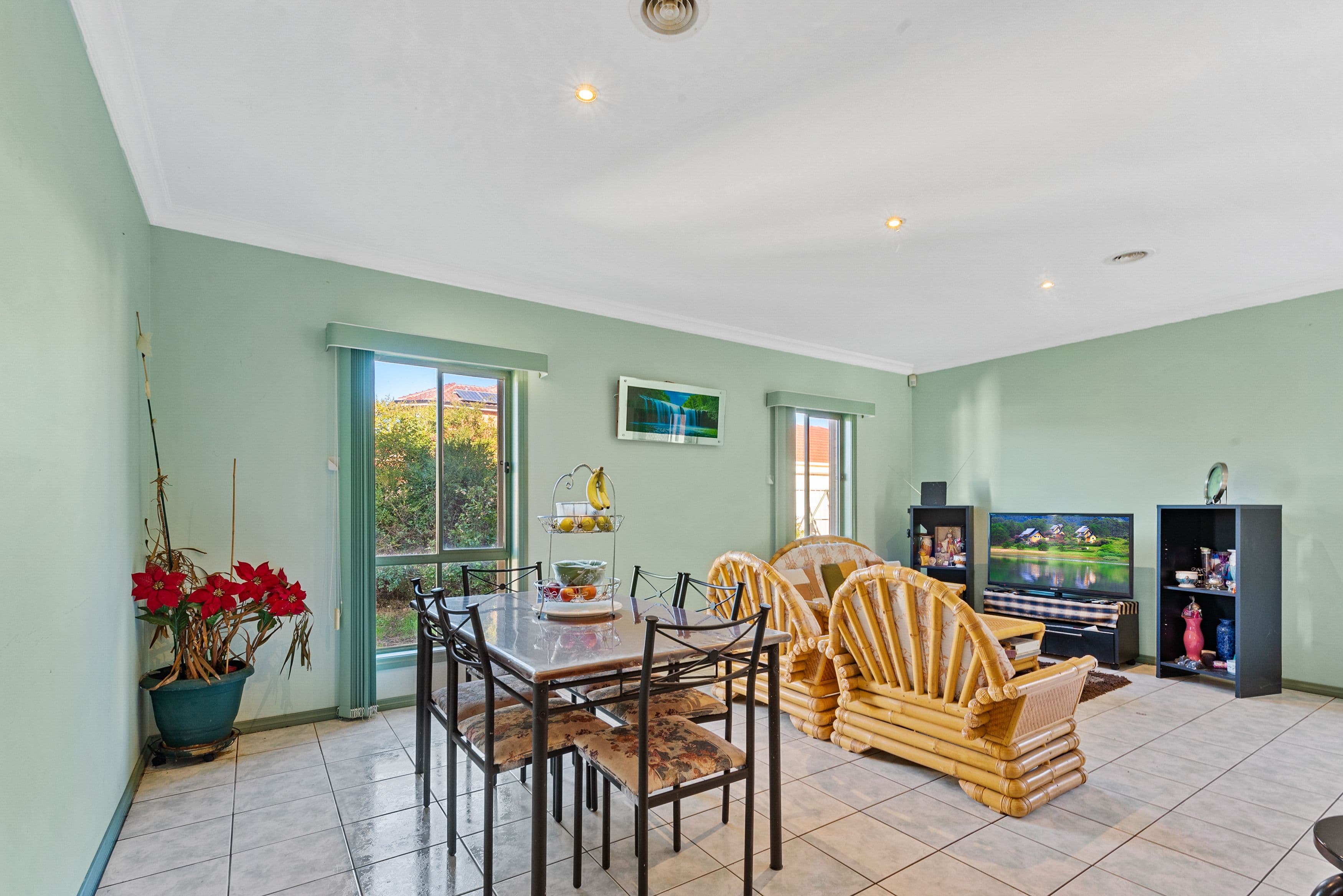13 Tyrell Walk, Caroline Springs VIC 3023, Caroline Springs - Thumbnail 5